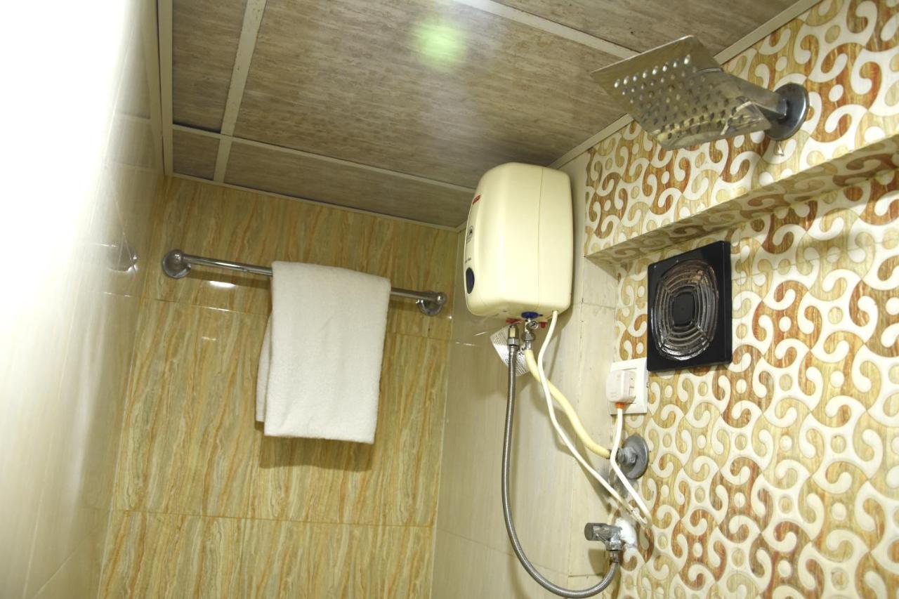Hotel Galaxy Comforts Mumbai Luaran gambar